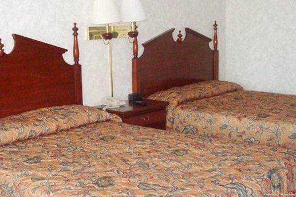 PARAGON INN HILLSBORO (Hillsboro)